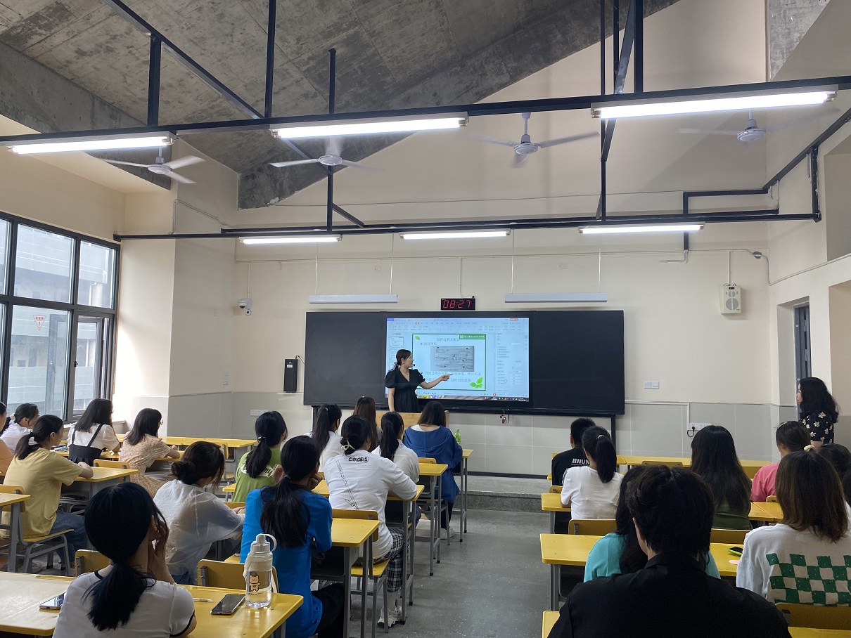 开学教学检查3.jpg