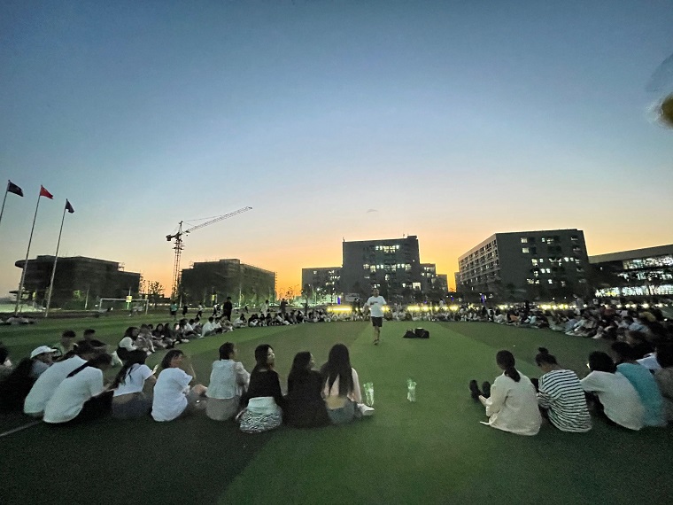 赏月2.jpg