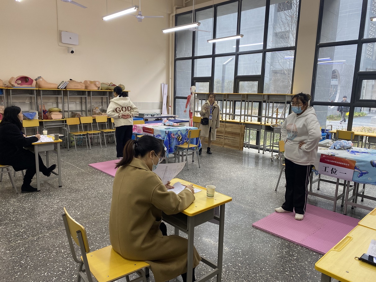 1+X幼儿照护考试照片7.jpg